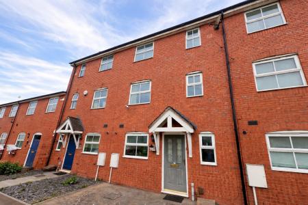 3 bedroom Town house to let in Railway View, Barrs Court Road, Hereford, HR1