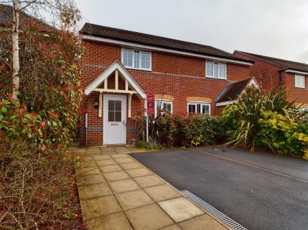 2 bedroom Semi-detached house to let in Mantella Drive, Hereford, HR1