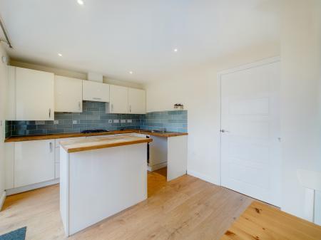 2 bedroom Semi-detached house to let in Mantella Drive, Hereford, HR1