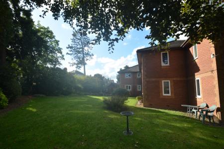 1 bedroom Flat to let in Whitecross Road, Hereford, HR4