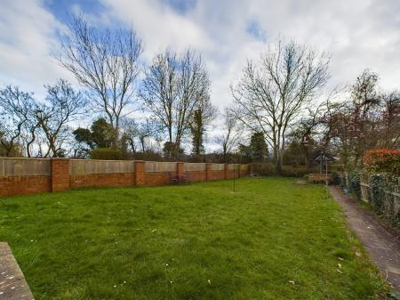 2 bedroom Detached house to let in Preston Wynne, Hereford, HR1