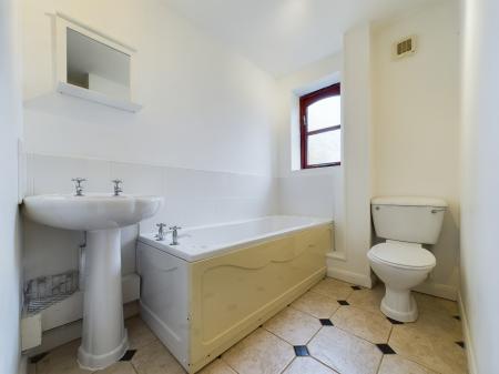 2 bedroom Detached house to let in Preston Wynne, Hereford, HR1