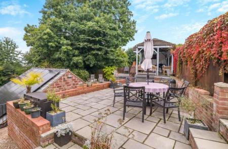 5 bedroom Country House to let in Knightshill Farm, Lea, Ross-on-Wye, HR9