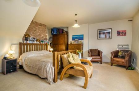 5 bedroom Country House to let in Knightshill Farm, Lea, Ross-on-Wye, HR9