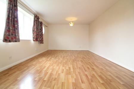 1 bedroom Studio flat to let in Sandown Drive, Hereford, HR4