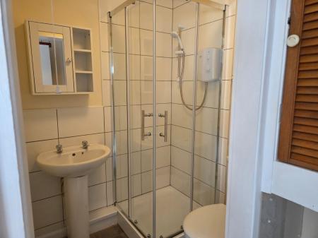 1 bedroom Studio flat to let in Sandown Drive, Hereford, HR4