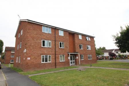 1 bedroom Flat to let in Nicholson Court, Bobblestock, Hereford, HR4