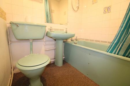 1 bedroom Flat to let in Nicholson Court, Bobblestock, Hereford, HR4