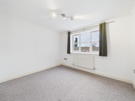 2 bedroom Flat to let in Folly Lane, Hereford, HR1
