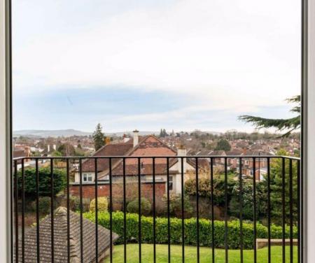 2 bedroom Flat to let in Folly Lane, Hereford, HR1