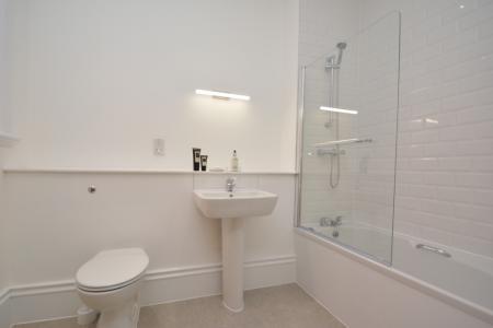 2 bedroom Flat to let in 20 Broad Street, Hereford, HR4