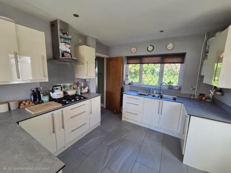 4 bedroom Detached house to let in Sherrington Drive, Hereford, HR4