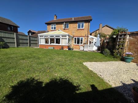 4 bedroom Detached house to let in Sherrington Drive, Hereford, HR4