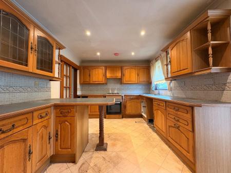 3 bedroom Bungalow for sale in Walkers Green, Marden, Hereford, HR1
