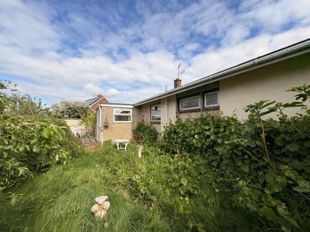3 bedroom Bungalow for sale in Walkers Green, Marden, Hereford, HR1