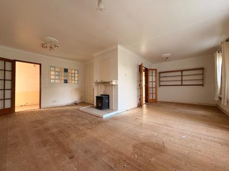 3 bedroom Bungalow for sale in Walkers Green, Marden, Hereford, HR1