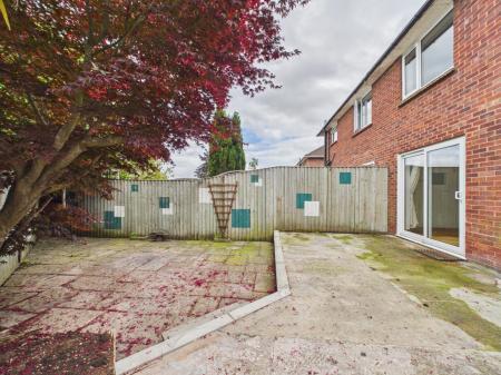 4 bedroom Semi-detached house for sale in Arkwright Close, Whitecross, Hereford, HR4
