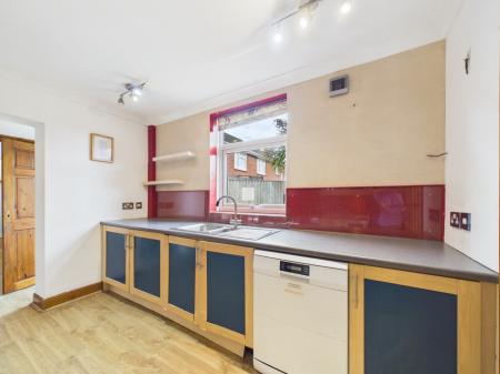 4 bedroom Semi-detached house for sale in Arkwright Close, Whitecross, Hereford, HR4