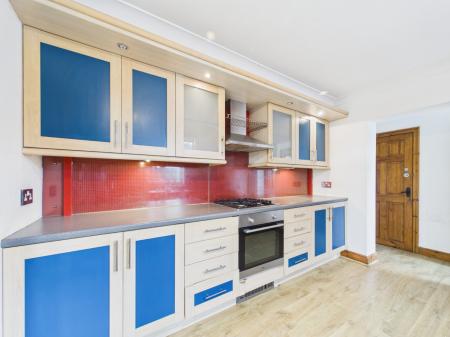 4 bedroom Semi-detached house for sale in Arkwright Close, Whitecross, Hereford, HR4