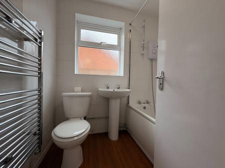 2 bedroom Bungalow to let in Third Avenue, Greytree, Ross-on-Wye, HR9