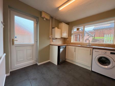 2 bedroom Bungalow to let in Third Avenue, Greytree, Ross-on-Wye, HR9