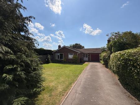 3 bedroom Bungalow for sale in Juniper Place, Ross-on-Wye, HR9