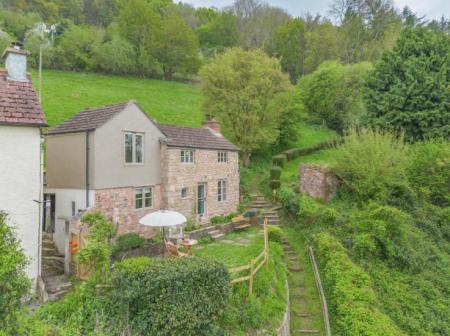 2 bedroom Detached house to let in Walford, Walford, Ross-on-Wye, HR9