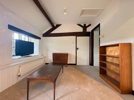 2 bedroom Flat to let in The Vern, Marden, Hereford, HR1