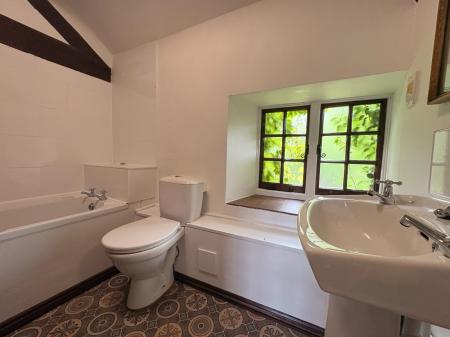 2 bedroom Flat to let in The Vern, Marden, Hereford, HR1