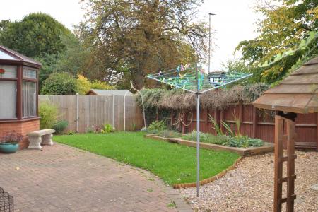 4 bedroom Detached house to let in Cleeve Orchard, Hereford, HR1