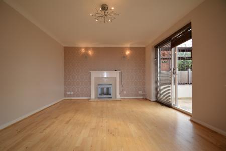 4 bedroom Detached house to let in Cleeve Orchard, Hereford, HR1