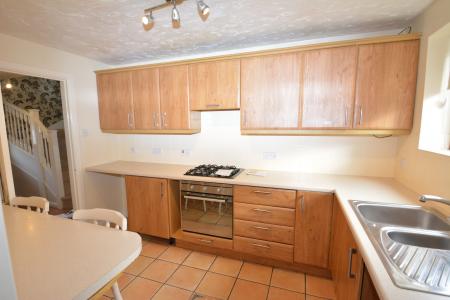 4 bedroom Detached house to let in Cleeve Orchard, Hereford, HR1