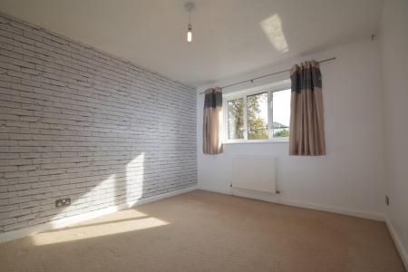 4 bedroom Detached house to let in Cleeve Orchard, Hereford, HR1