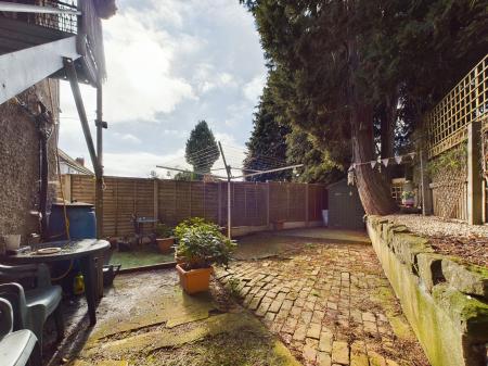 2 bedroom Flat to let in Holme Lacy Road, Putson, Hereford, HR2