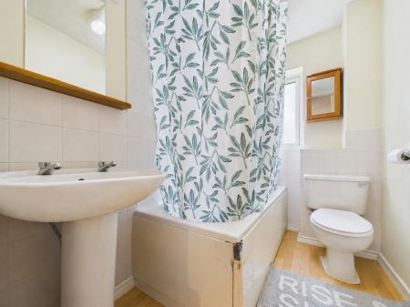 2 bedroom Terraced House for sale in Westholme Road, Hereford, HR2