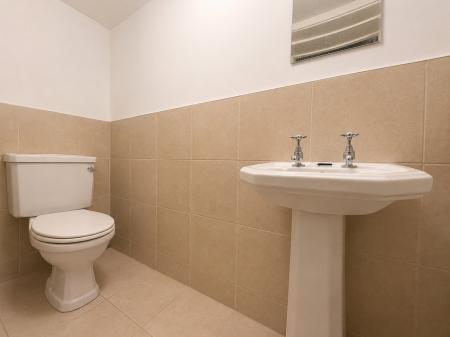 1 bedroom Flat for sale in Greytree Road, Ross-on-Wye, HR9