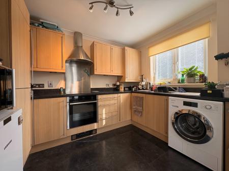 2 bedroom Flat to let in Gloucester Road, Ross-on-Wye, HR9