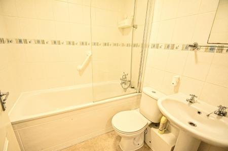 1 bedroom Flat to let in Cobden Court, Brampton Street, Ross-on-Wye, HR9