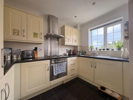 2 bedroom Flat for sale in Cider Press Drive, Saxon Gate, Hereford, HR2