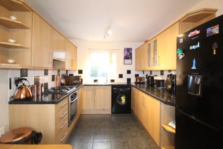 2 bedroom Terraced House to let in Raven Walk, Hereford, HR2