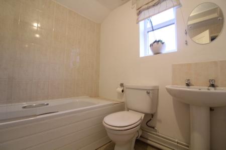 2 bedroom Terraced House to let in Raven Walk, Hereford, HR2