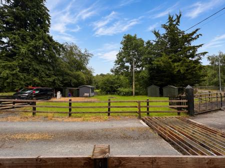 2 bedroom Bungalow to let in Llanwrthwl, Rhayader, LD1