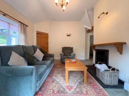 2 bedroom Bungalow to let in Llanwrthwl, Rhayader, LD1