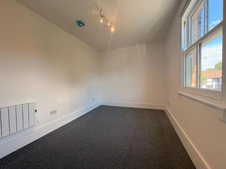 1 bedroom Flat to let in East Street, Pembridge, HR6