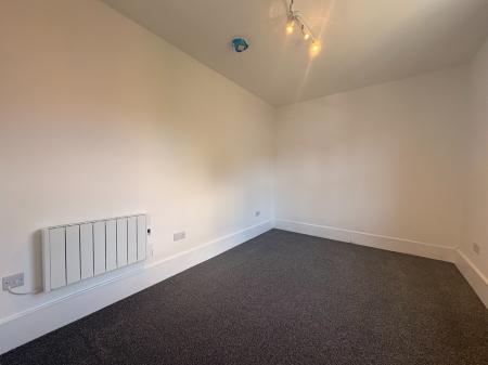 1 bedroom Flat to let in East Street, Pembridge, HR6