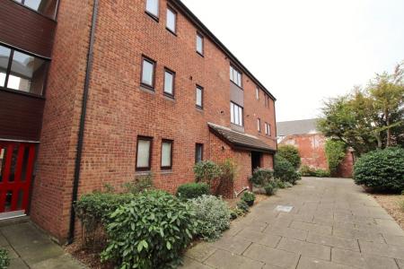 1 bedroom Flat to let in Victoria Street, Hereford, HR4
