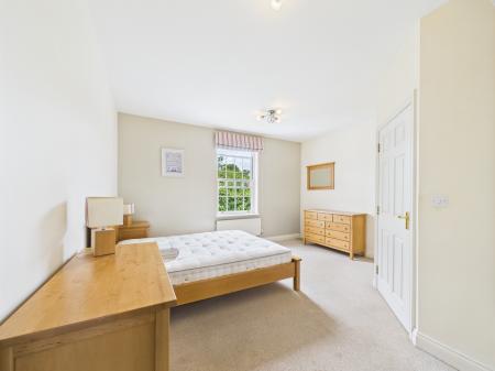 2 bedroom Flat to let in Aylestone Hill, Hereford, HR1