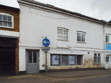 2 bedroom Flat to let in Bewell Street, Hereford, HR4