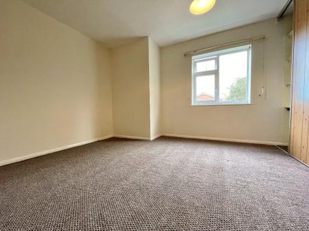 1 bedroom Flat to let in Newbury Court, Hereford, HR4