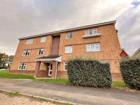 1 bedroom Flat to let in Newbury Court, Hereford, HR4